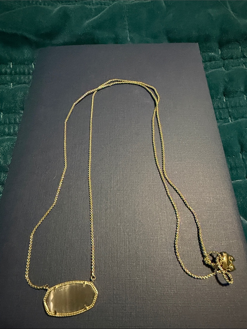 Kendra Scott Gold Slate Glass Pendant Necklace - Women's Fashion Jewelry